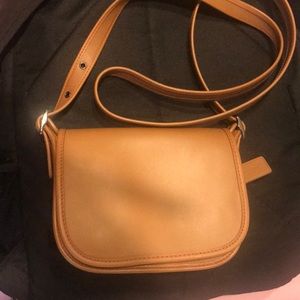 Authentic Coach Crossbody w/dust bag